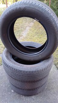 Bridgestone 225/60R18 100V - 3