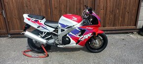 Honda CBR 900 RR FireBlade - 3