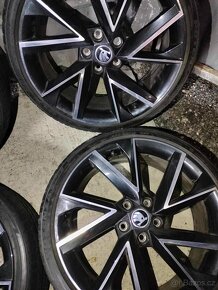 4ks alu disky orig. Škoda 5x112 R19 + pneu - 3