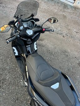 Yamaha XMAX 125-TECH MAX limitka, 12500km,rok 2022/05,2 maj - 3