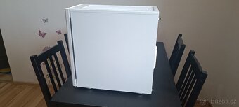 Prodám PC skříň Corsair Carbide Series 275R - 3