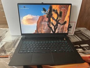 DELL ALIENWARE M15 R5 (N-AWM15R5-N2-752K) Herní notebook - 3