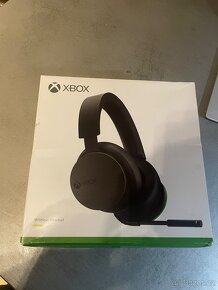 Sluchátka Xbox Wireless Headset - 3