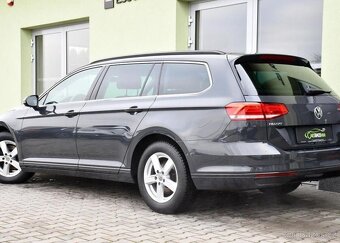 Volkswagen Passat 2.0TDi COMFORTLINE DSG ACC 1M - 3