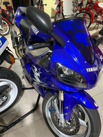 Yamaha YZF R1 -1998 první model - 3