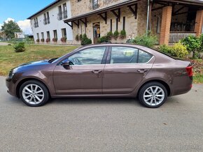 Škoda Octavia 3, 1,2 TSI 77 KW, xenony, vyhř. sed. - 3