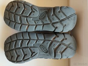 Keen CNX vel. 32/33 - 3