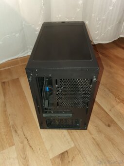 Mini ITX PC Fractal Design Nano S - 3