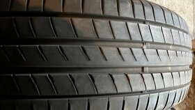 Nexen  215/65 R17 - 3