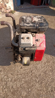 Motor Briggs & Stratton V-Twin 16HP - 3