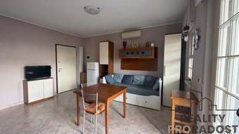 Prodej bytu 1+kk 32 m² Silvi, Green Marina,Itálie - 3