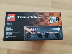 LEGO stavebnice Technic 42090 Útěk v teréňáku - 3