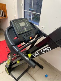 Běžecký pás LifeFit TM5300 ve skvělém stavu - 3