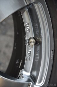 BMW, VW T5 - alu kola DEZENT 7,5x17 ET42 - 3