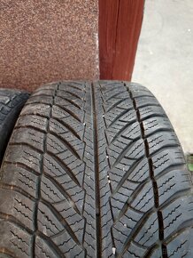 245/45 r18 zimní Goodyear - 3