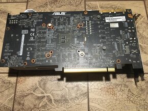 P: Grafickou kartu Asus GeForce GTX1080 - 8G - 3