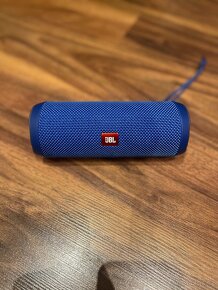 JBL Flip 4 reproduktor - 3