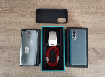 Mobilní telefon OnePlus Nord 2 5G šedý (Gray Sierra) Dual SI - 3