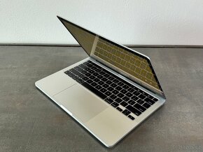 MacBook Pro 13" 2022 M2 256GB / 16GB / Silver - 3