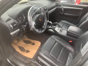 Porsche Cayenne Turbo rok 2005 - 3