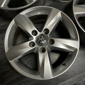 Alu VW TOUAREG 5x130 17” 7P6601025A - 3