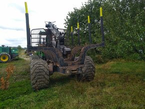 Vyvážečka John Deere 1110E - 3