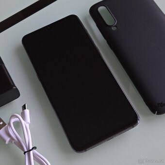 Xiaomi Mi 9 (6/64GB) Piano Black, Dual SIM - 3