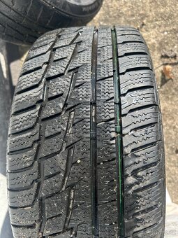 235/45 R17 - 3