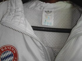 BAYERN MUNCHEN, souprava - 3