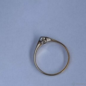 Zlatý prsten s briliantem - 3