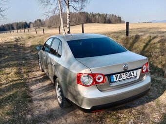 VW Jetta MK5 1.6 75kw 2007 NOVÁ STK - 3