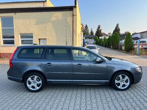 V70 2,4 D5 136KW, AWD Momentum, po servise - 3