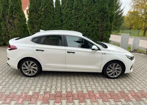 Hyundai i30 1,4T-GDi Top stav pravid.servi benzín - 3