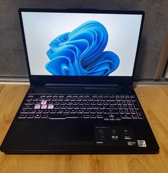 Asus TUF Gaming F15 FX506LH - herní notebook - 3