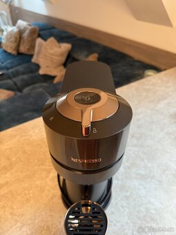 Nespresso Vertuo Next Brown Premium - v záruce - 3