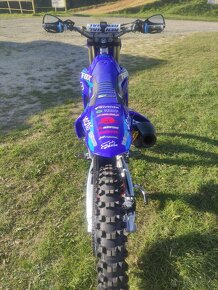 Yamaha YZ 450 F 2023 motokros - 3