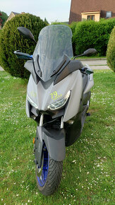 YAMAHA Xmax 125 - 3