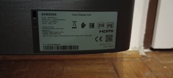 Monitor- Samsung model (viz foto) - 3