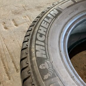 Letní pneu 235/65 R16C 115/113R Michelin  5,5mm - 3