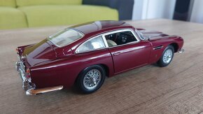 Aston Martin DB5 - 1:18 Autoart - 3