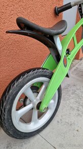 FirstBIKE odrážedlo zelené z košíkem a zvonkem - 3