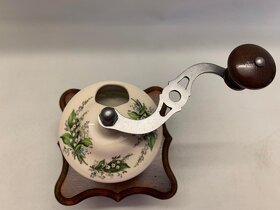 Porcelánový stolní mlýnek na kávu - květiny konvalinky 8 - 3