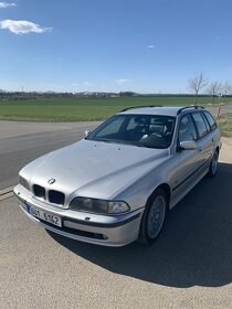 BMW E39 528ia - 3