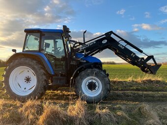 Traktor New Holland TS 100 s čelním nakladačem - 3