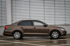 Volkswagen Jetta 1.6 TDI Comfortline 2014 REZERVOVANÉ - 3