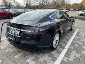 Prodam 2017 Tesla Model S 90D - 3