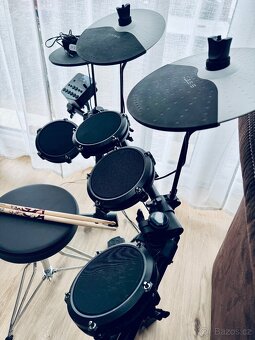 Alesis Debut Kit - 3