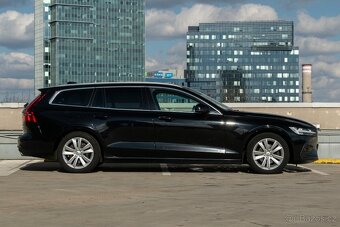 Volvo V60 D4 Momentum Pro AWD A/T - 3