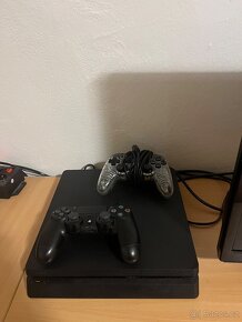 Prodám Playstation4 - 3