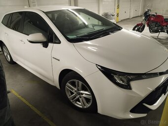 Dodám Toyotu Corolla 1.8 TS Hybrid Původ ČR - 3